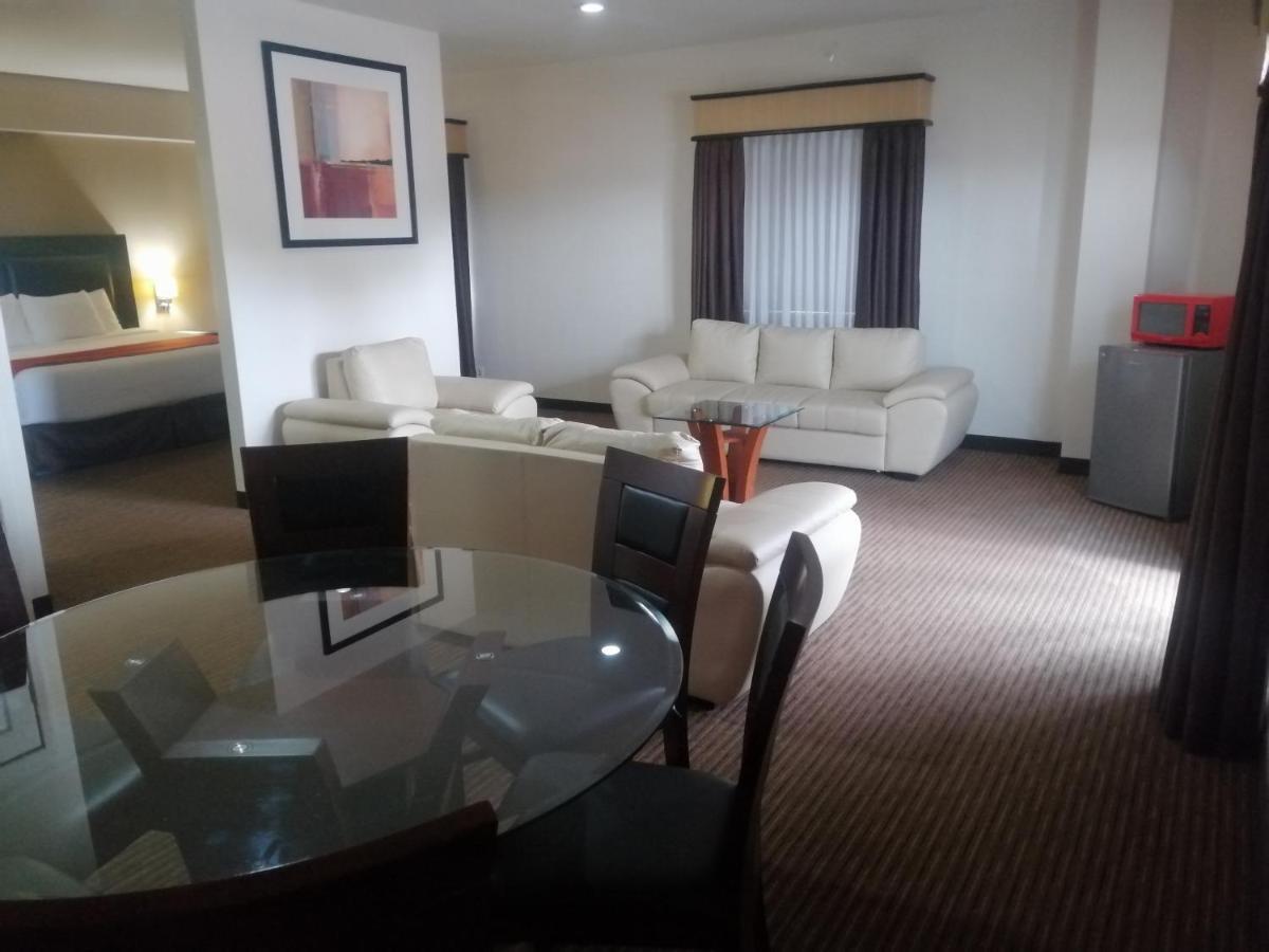 Best Western Plus La Mina Parral Bagian luar foto